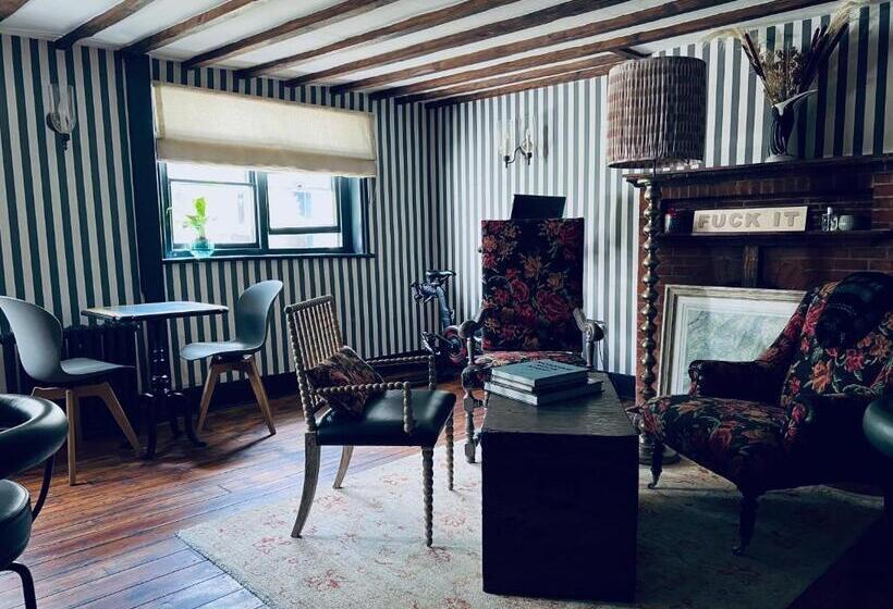 בית מלון כפרי The Old Drum