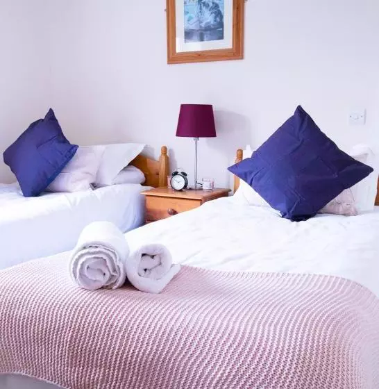 Отель The Rising Sun Inn