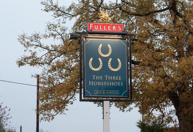 בית מלון כפרי The Three Horseshoes East Worldham