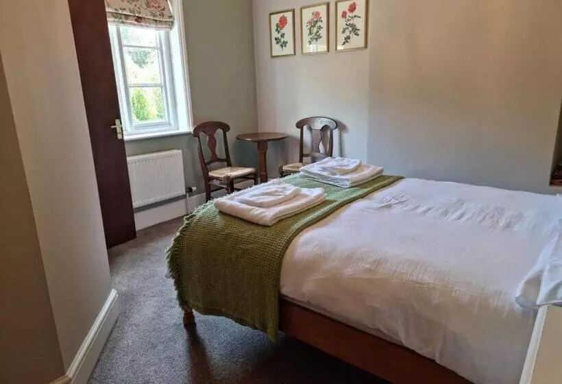 호텔 The Three Horseshoes East Worldham