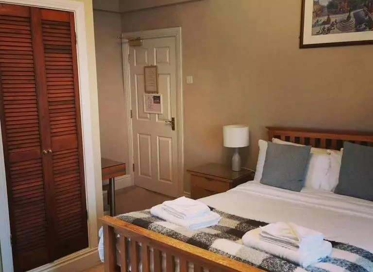 ホテル The Wheatsheaf