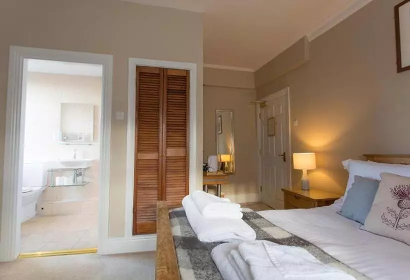 ホテル The Wheatsheaf