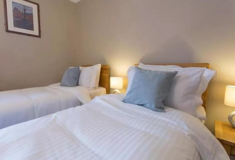 ホテル The Wheatsheaf