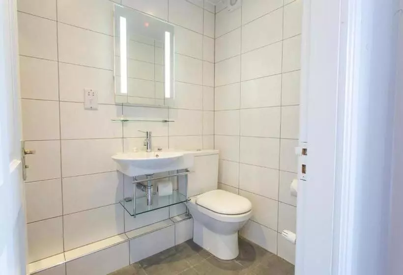 ホテル The Wheatsheaf