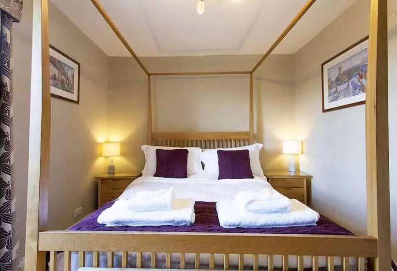 ホテル The Wheatsheaf