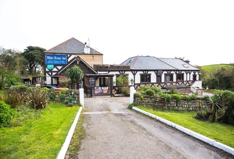 בית מלון כפרי Lodge @ The Whitehouse Inn