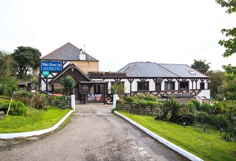 בית מלון כפרי Lodge @ The Whitehouse Inn