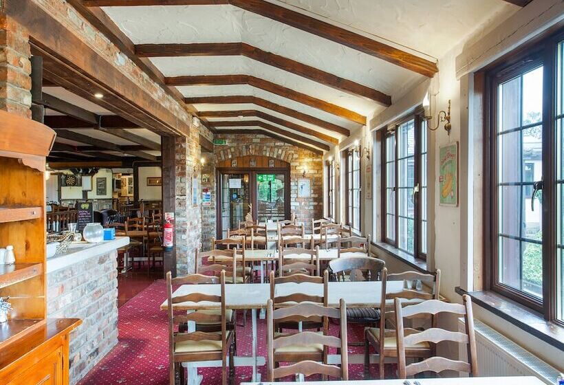 בית מלון כפרי Lodge @ The Whitehouse Inn