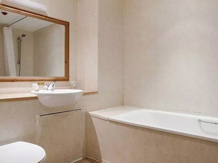 호텔 Lodge @ The Whitehouse Inn