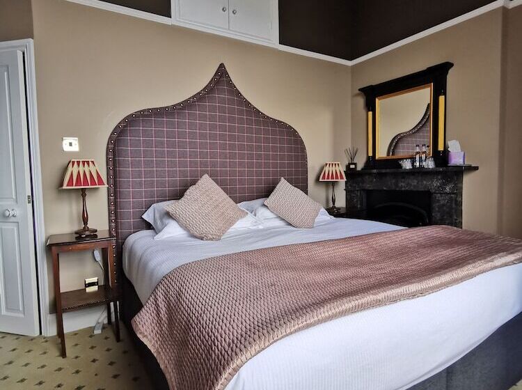 Отель Villa Rothsay