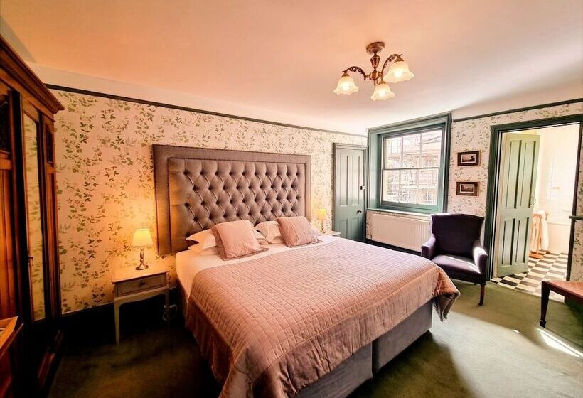 Отель Villa Rothsay