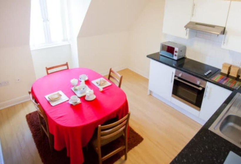 Pension Albion House