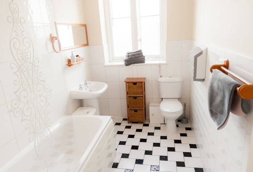 Pension Albion House