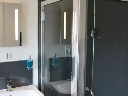 פנסיון Overcliff Lodge