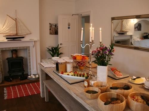 פנסיון Overcliff Lodge