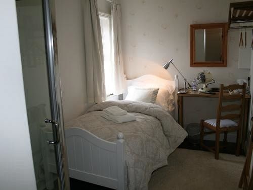 פנסיון Overcliff Lodge