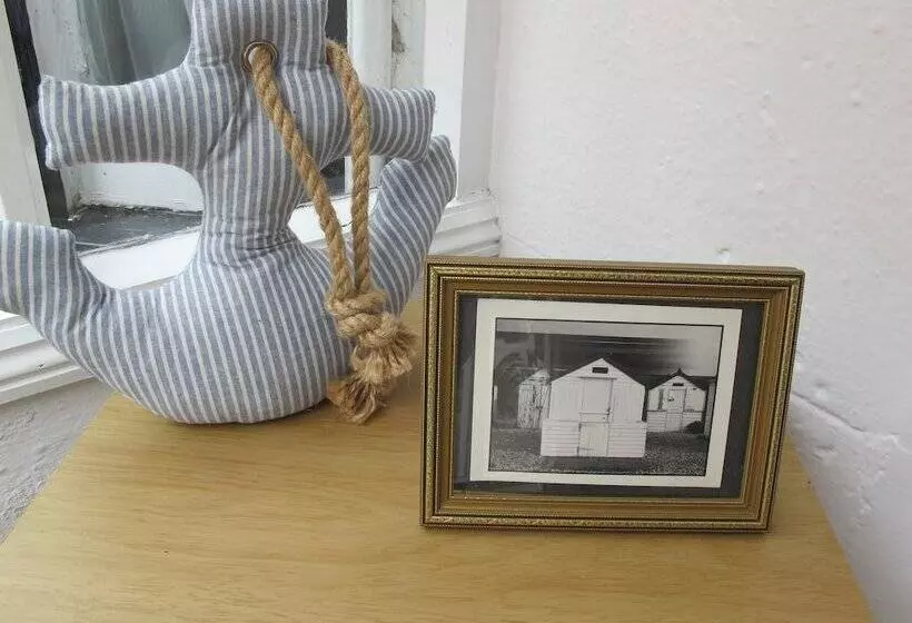 بنسيون Stone S Throw Guesthouse