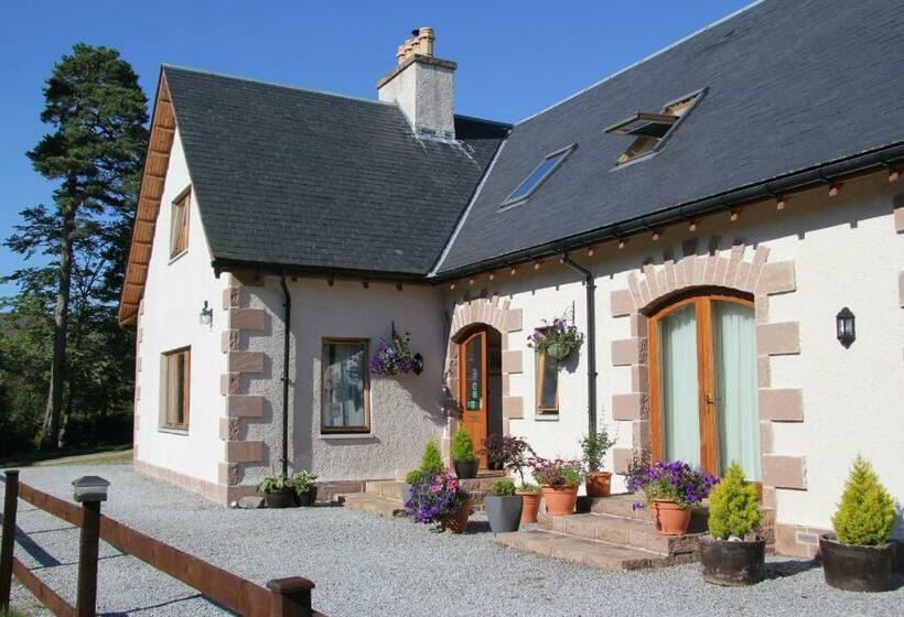 Thistle Dhu Bed & Breakfast