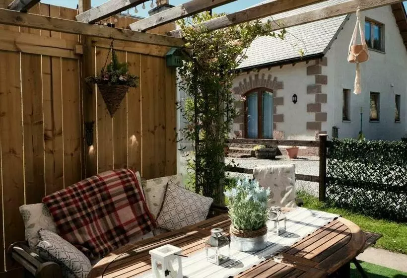 Thistle Dhu Bed & Breakfast