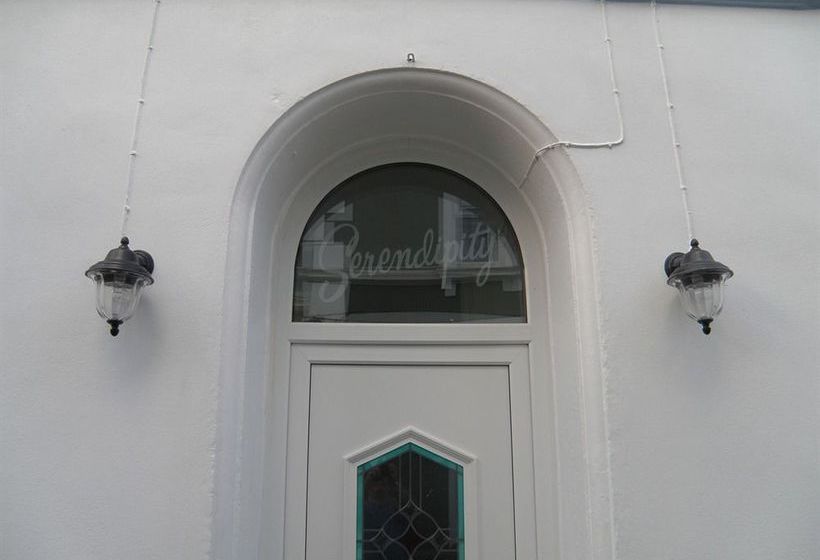 ベッドアンドブレックファースト Serendipity Guest House