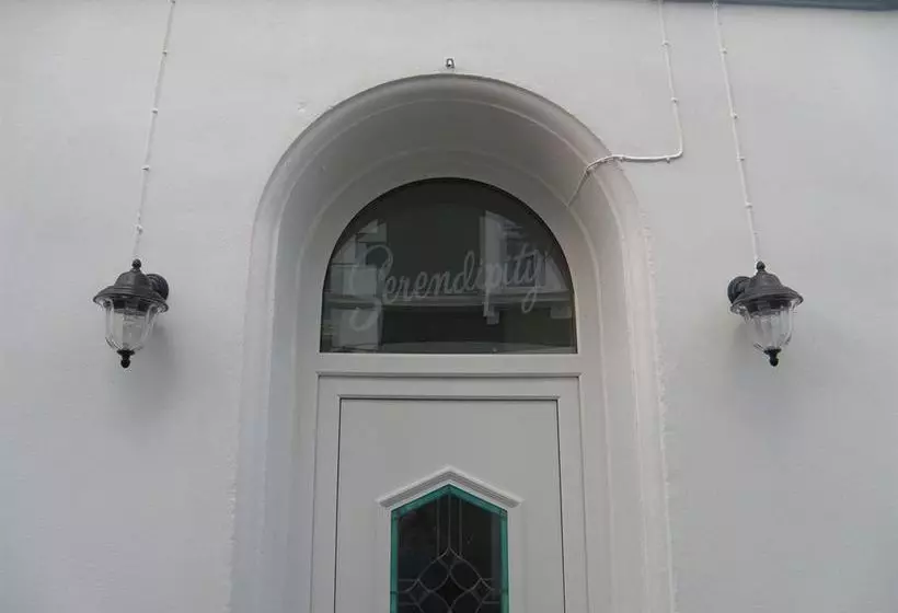 Bed and Breakfast Serendipity Guest House