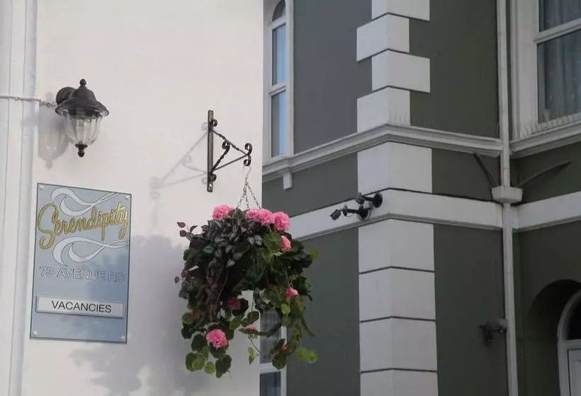 Bed and Breakfast Serendipity Guest House