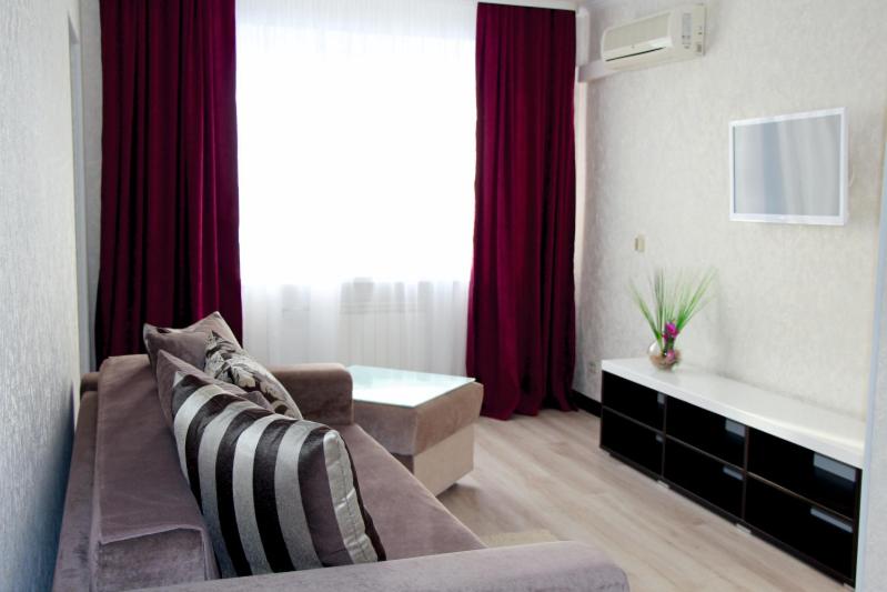 Отель Cosmos Business