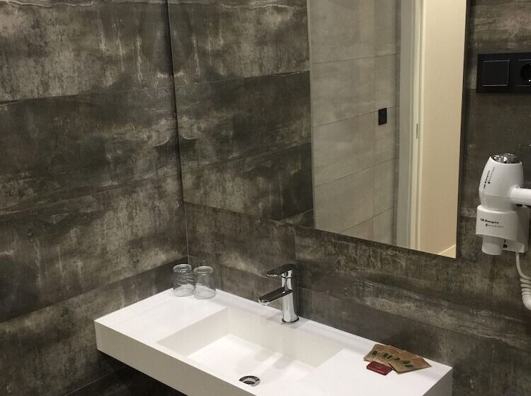 簡易ホテル La Cruz