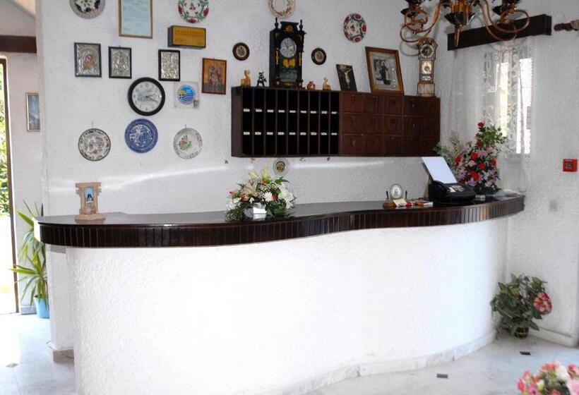 בית מלון כפרי Anthula Sun