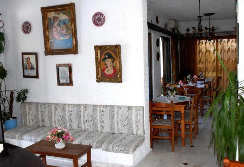 בית מלון כפרי Anthula Sun