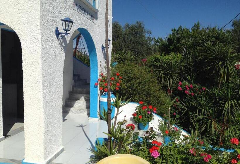 בית מלון כפרי Anthula Sun