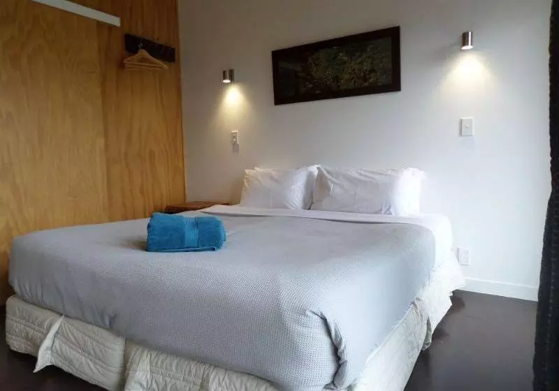 Отель Blue Duck Lodge