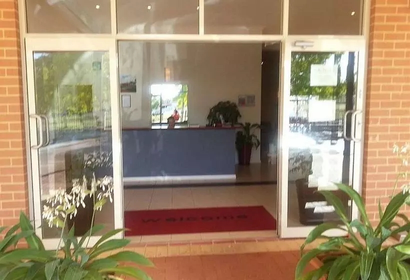 Отель Comfort Inn & Suites Collie