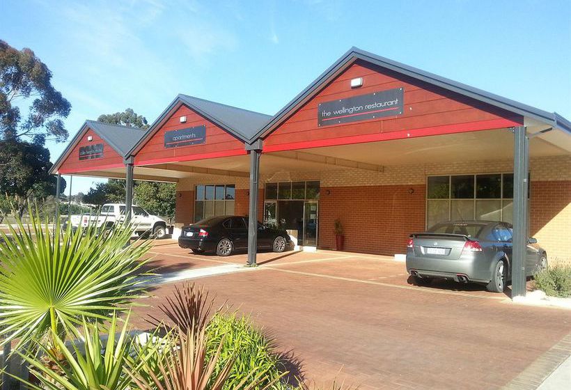 Отель Comfort Inn & Suites Collie