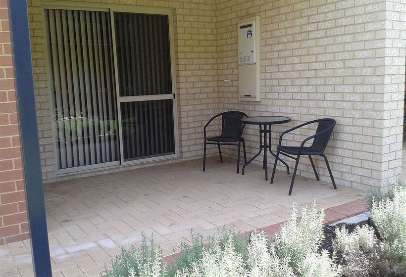 Отель Comfort Inn & Suites Collie