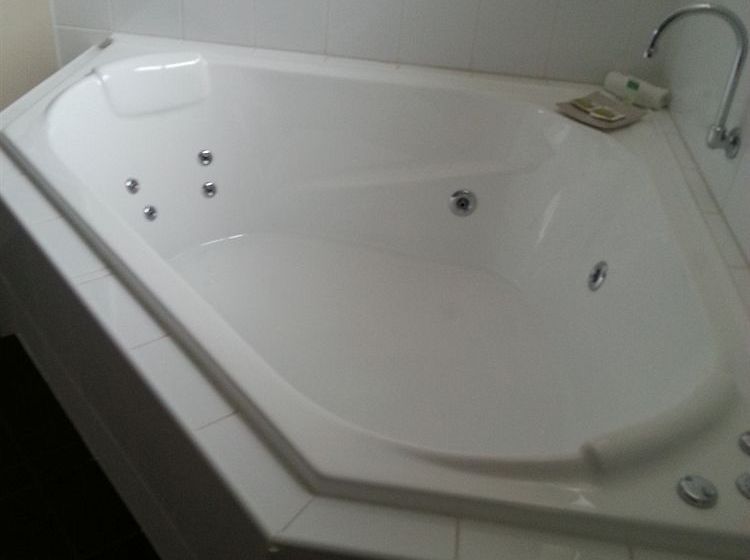 Отель Comfort Inn & Suites Collie