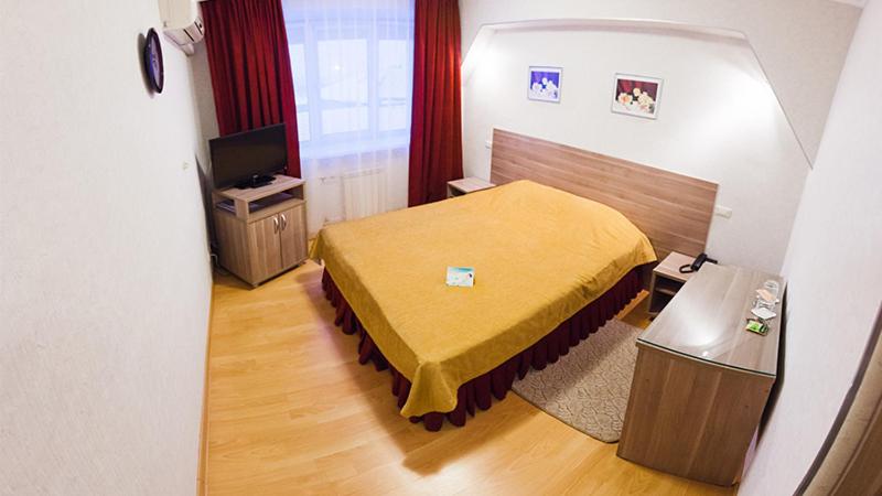 Отель Cosmos Business