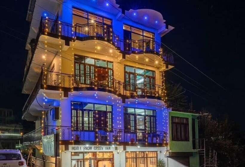 فندق Snow Crest Inn