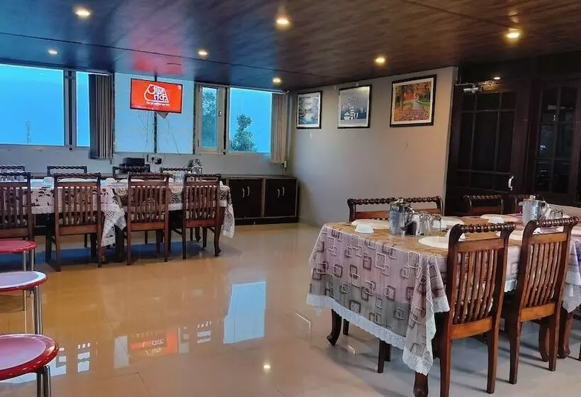 هتل Snow Crest Inn