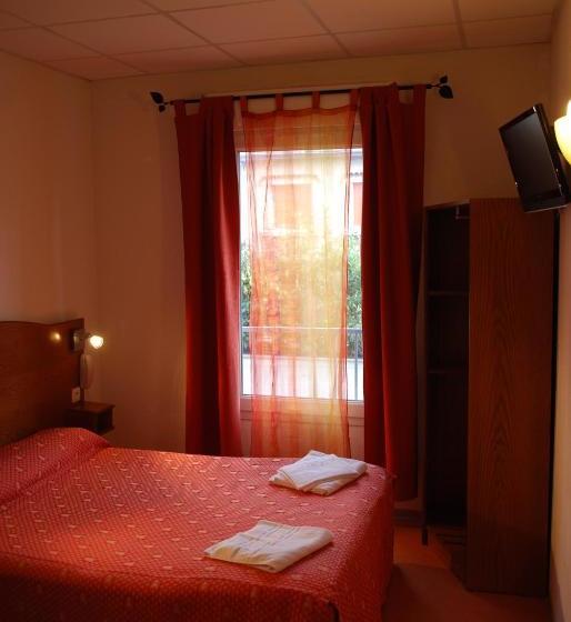 فندق Hôtel De L'orb