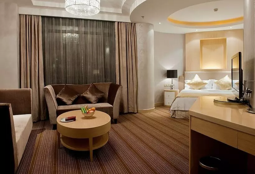 Отель Jin Jiang Golden Mountain International