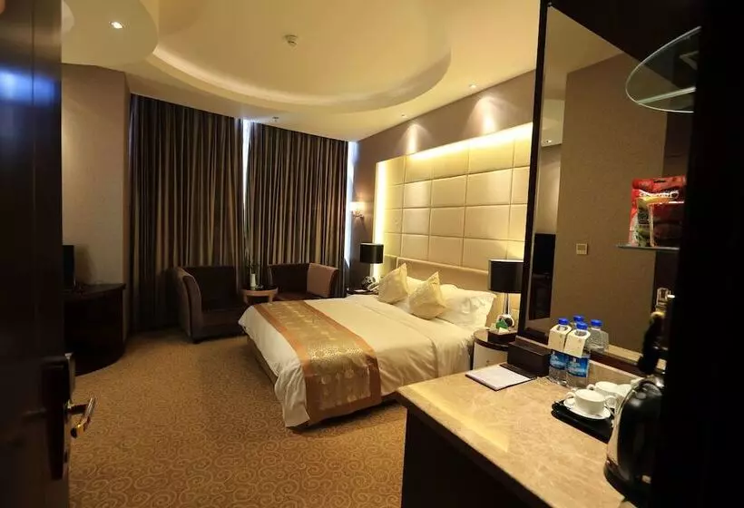 Отель Jin Jiang Golden Mountain International