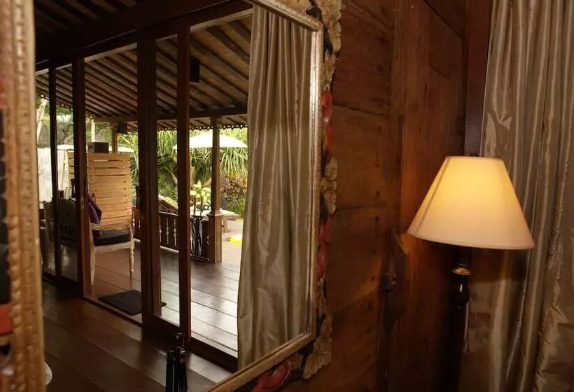 ホテル Kajane Tulamben Bali