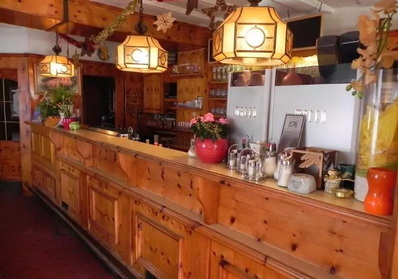 ホテル Kirchenwirt