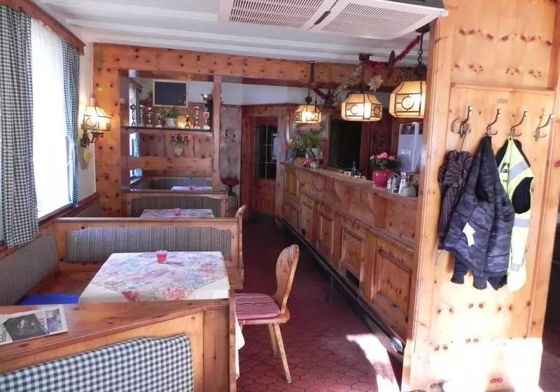 ホテル Kirchenwirt