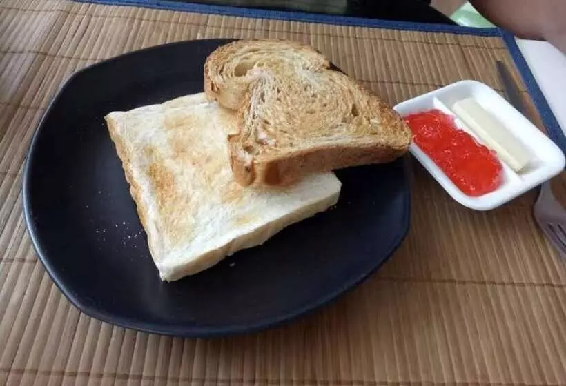 Phuket Meet Holiday Hotel Rawai 普吉岛相遇花园度假酒店 拉威店