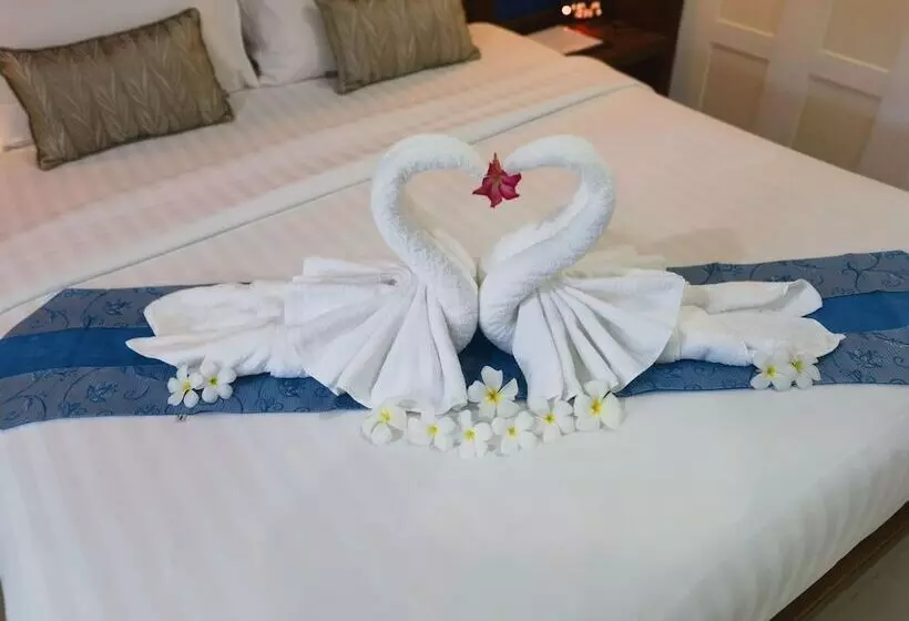 Phuket Meet Holiday Hotel Rawai 普吉岛相遇花园度假酒店 拉威店