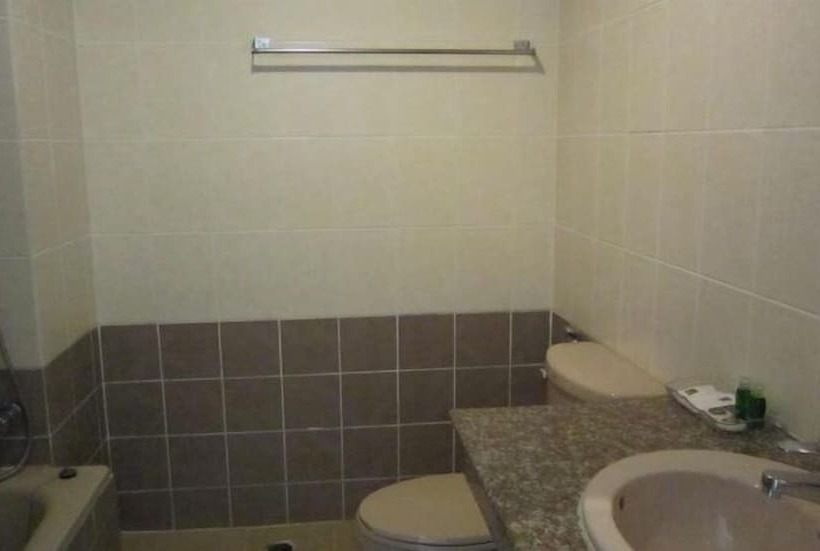 فندق Number 1 Guesthouse & Restaurant