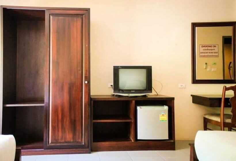 فندق Number 1 Guesthouse & Restaurant