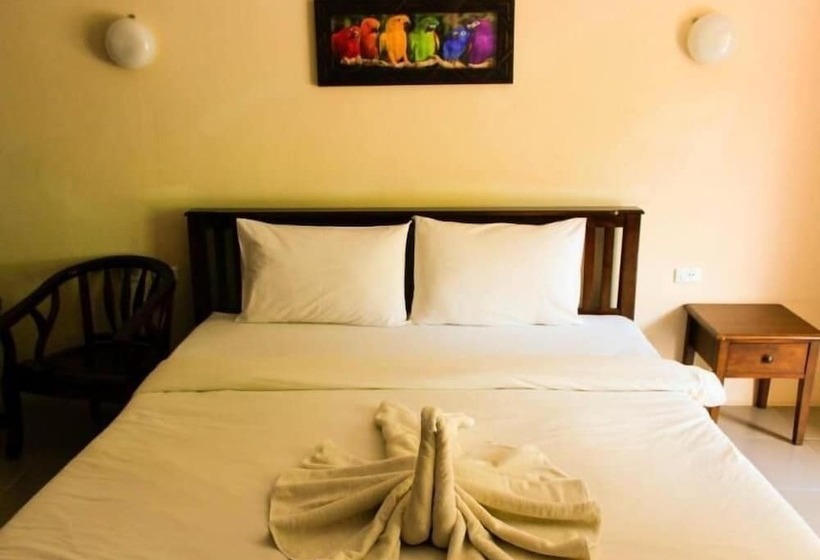 فندق Number 1 Guesthouse & Restaurant